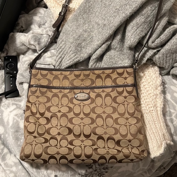 Coach Handbags - Coach crossbody bag